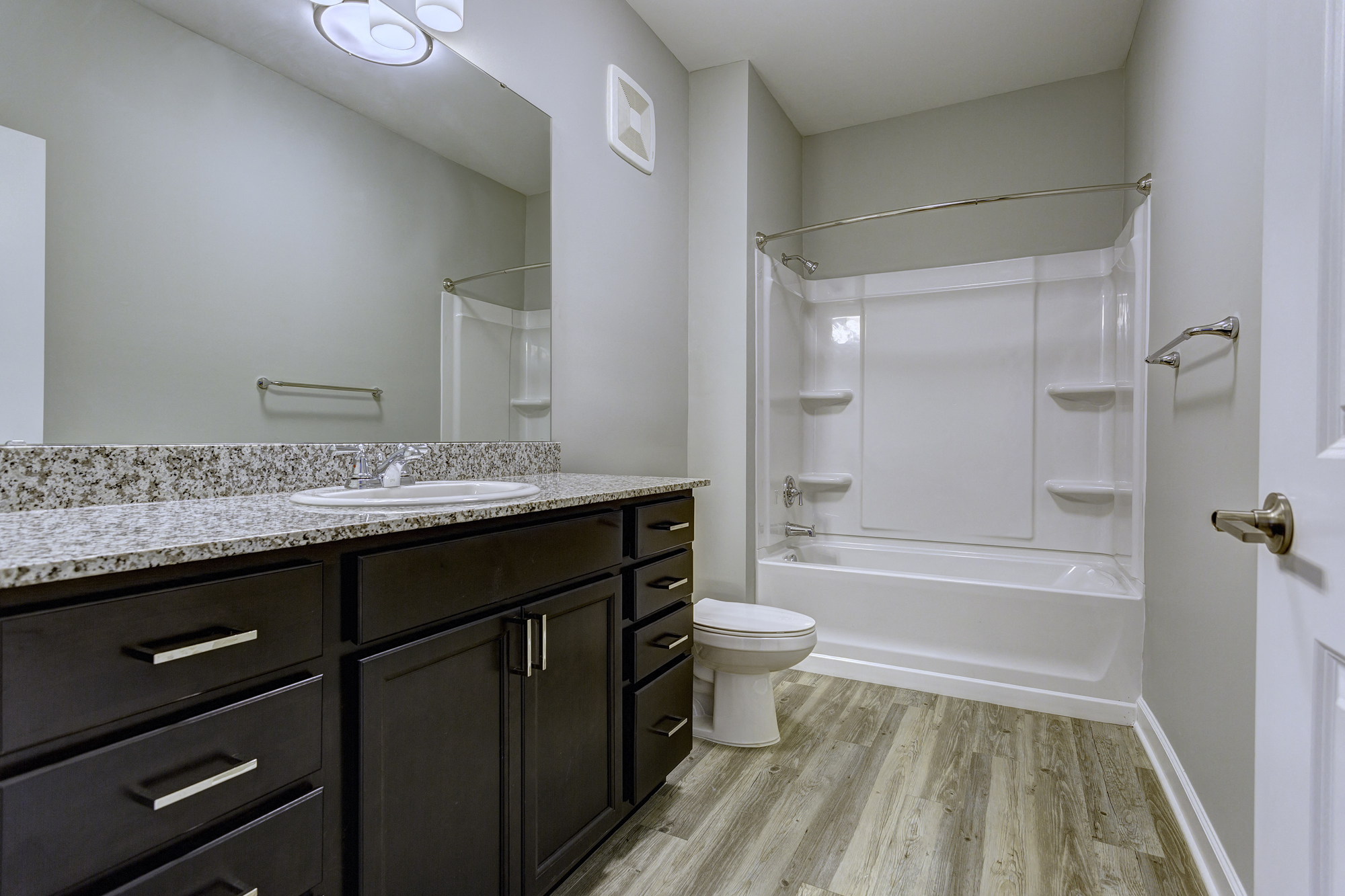 Apartments in Nashville, TN Whetstone Flats Photos